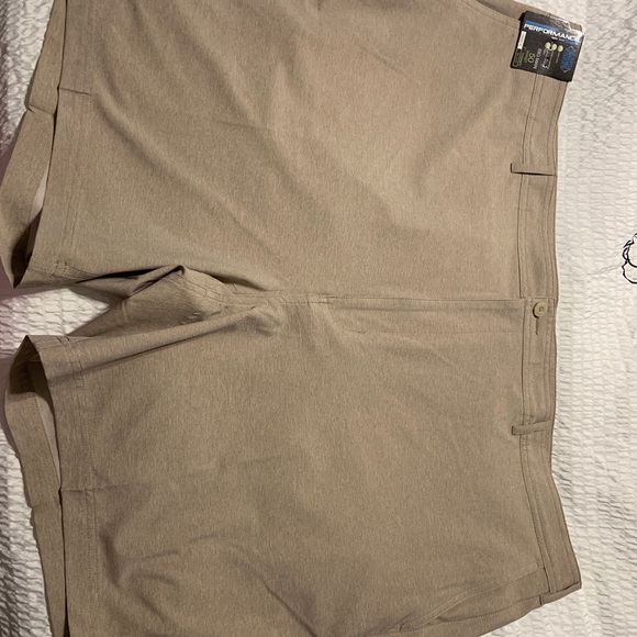 Round tree & Yorke mens performance golf shorts size 50B flat front - Picture 2 of 5